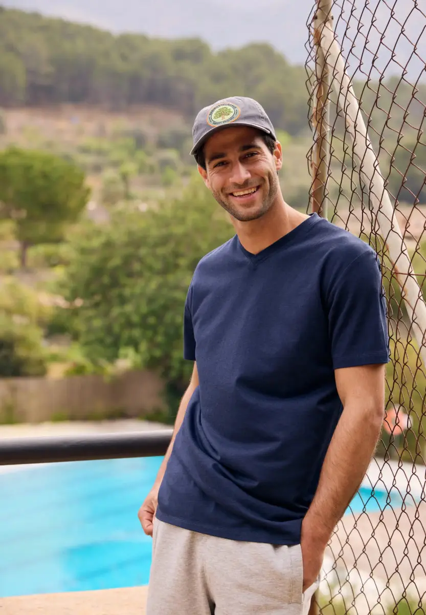 EASE V NECK T-SHIRT - Image 20